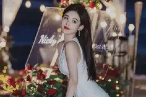 不到48小时3大瓜！编剧开撕白鹿94岁开演唱会黄晓明令人意外