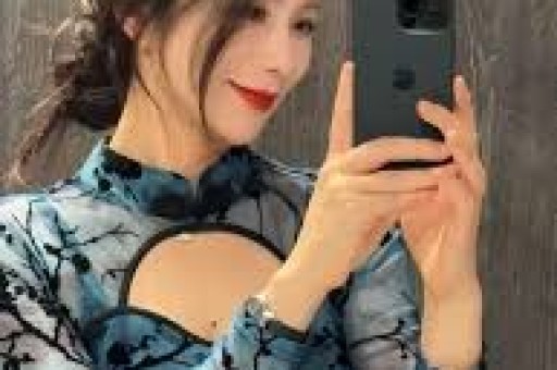 大批明星集体翻车董宇辉遭遇网友：这一次狼真的来了